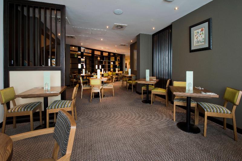 Premier Inn Heathrow Airport Terminal 4 - Restoran