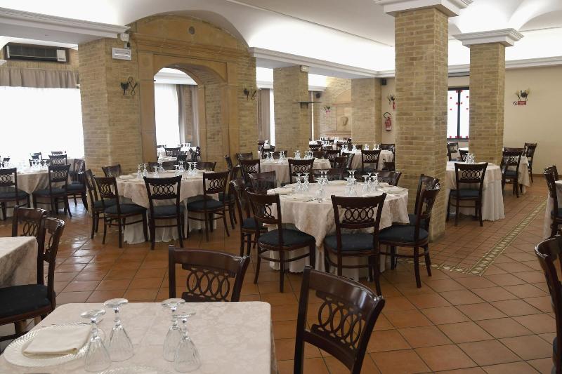Hotel Villa Romana - Restoran