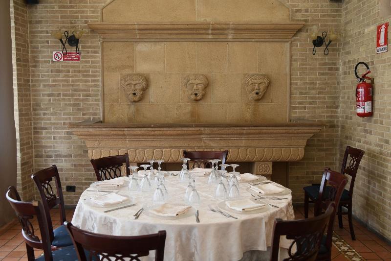 Hotel Villa Romana - Restoran