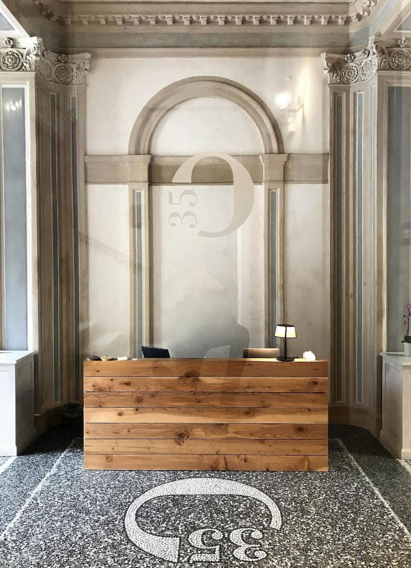 Hotel Opera 35 - Lobi