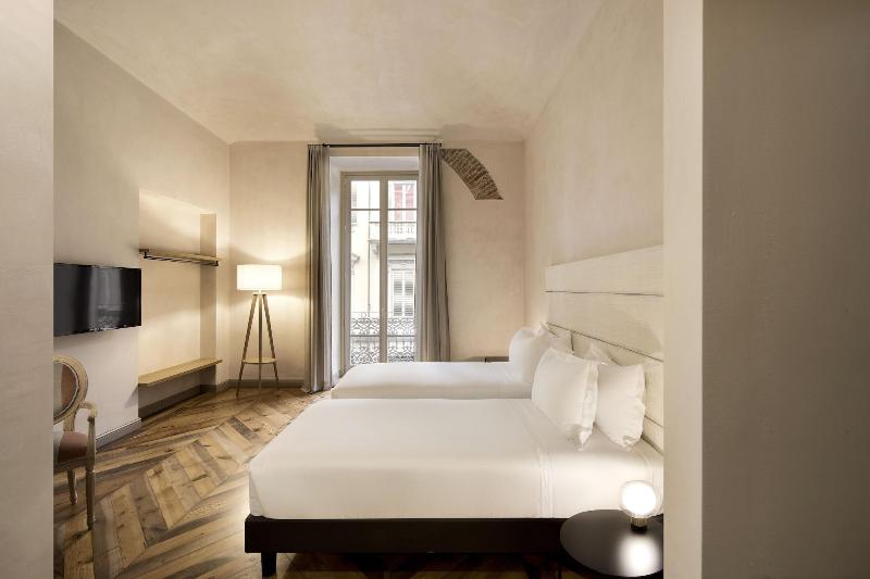 Hotel Opera 35 - Oda