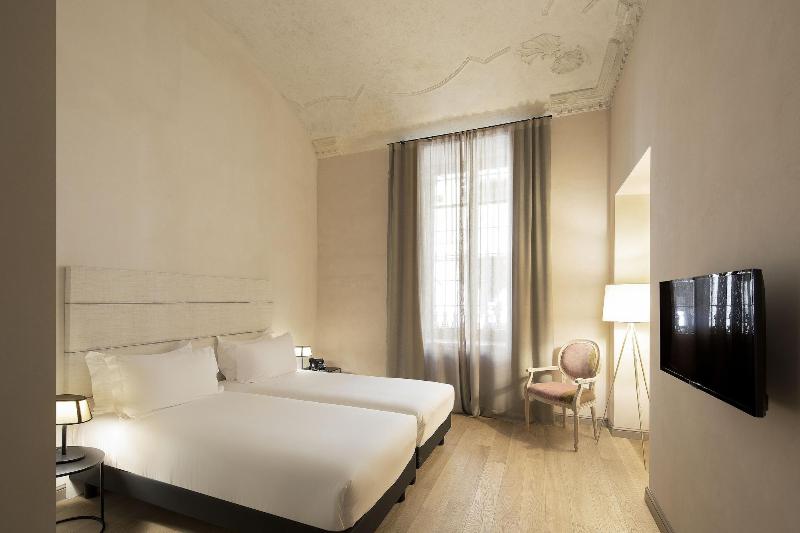Hotel Opera 35 - Oda