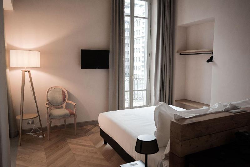 Hotel Opera 35 - Oda