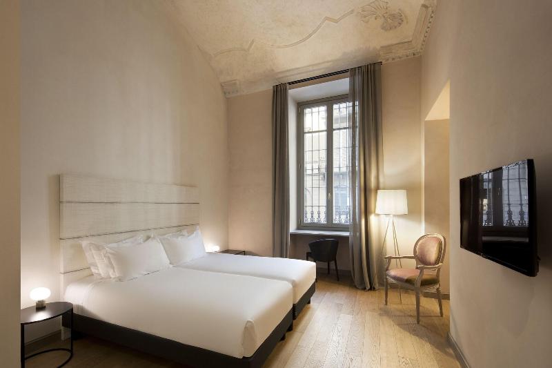 Hotel Opera 35 - Oda