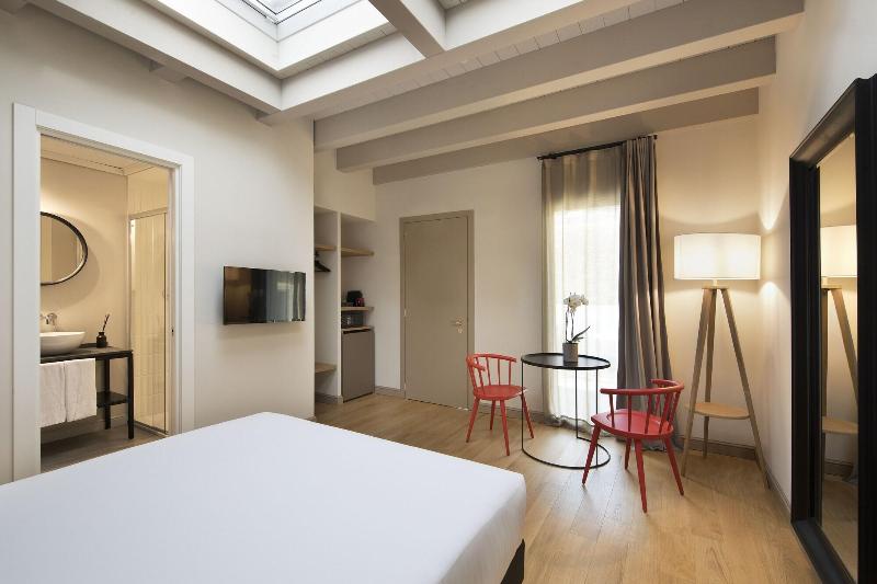 Hotel Opera 35 - Oda