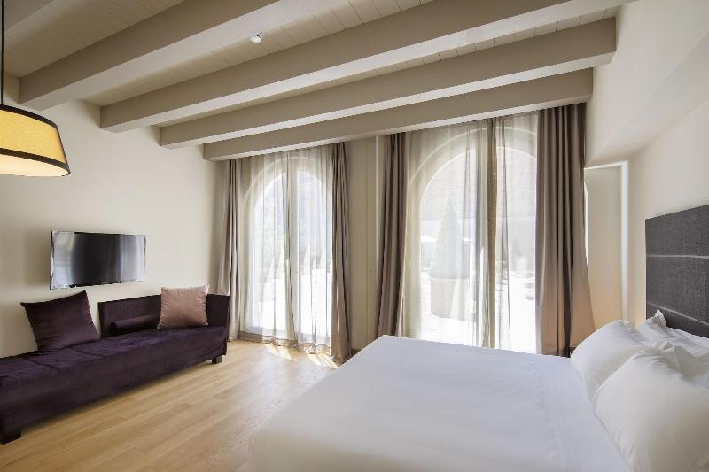 Hotel Opera 35 - Oda