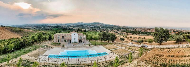 Villa Sant'Angelo - Oda