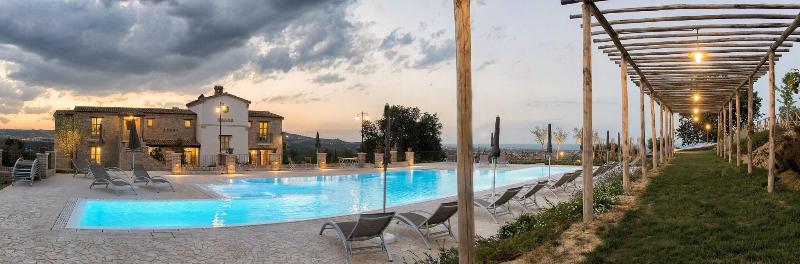 Villa Sant'Angelo - Havuz