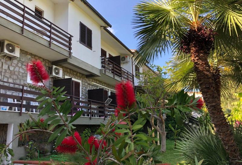 Eden Park Hotel - Genel