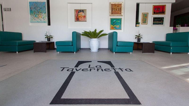 Hotel La Tavernetta - Lobi