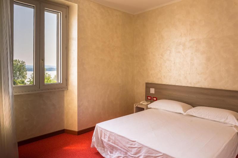 Hotel Italia Dormelletto - Oda