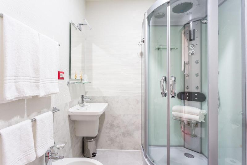 Hotel Italia Dormelletto - Oda