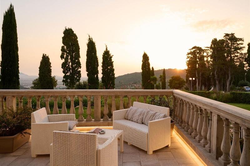 Castello Bonaria - Lobi