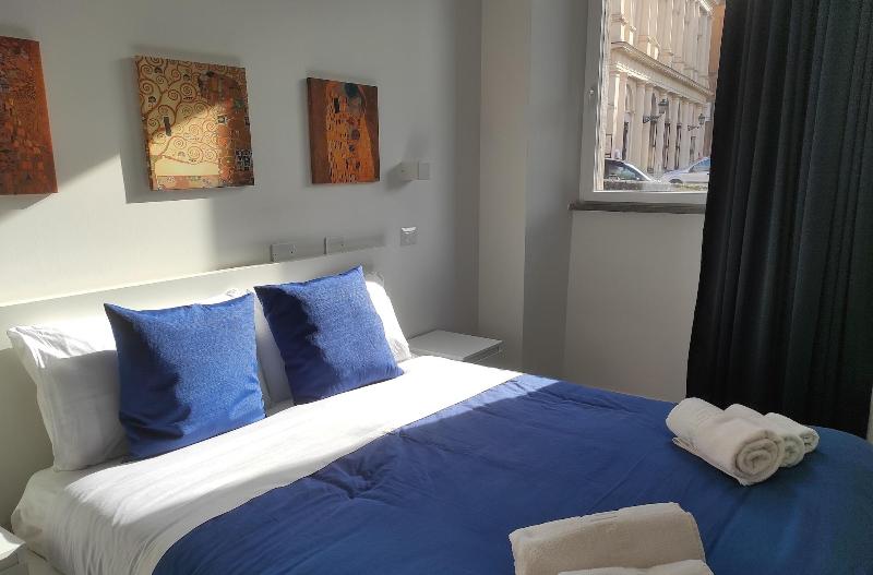 Palazzo Verdi B&B - Oda