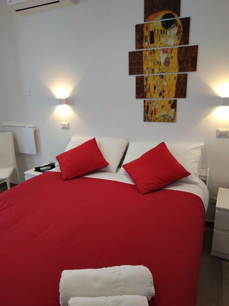 Palazzo Verdi B&B - Oda