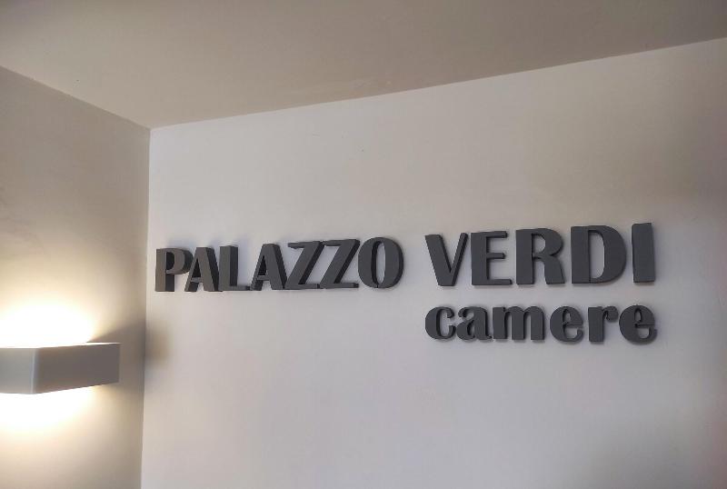 Palazzo Verdi B&B - Oda