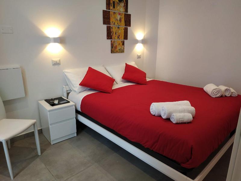 Palazzo Verdi B&B - Oda