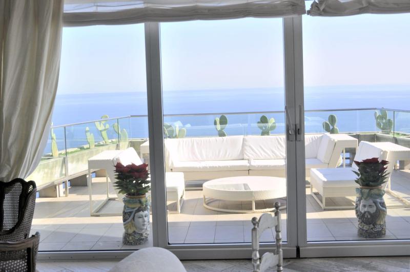 Maison Blanche Luxury B&B Taormina - Lobi