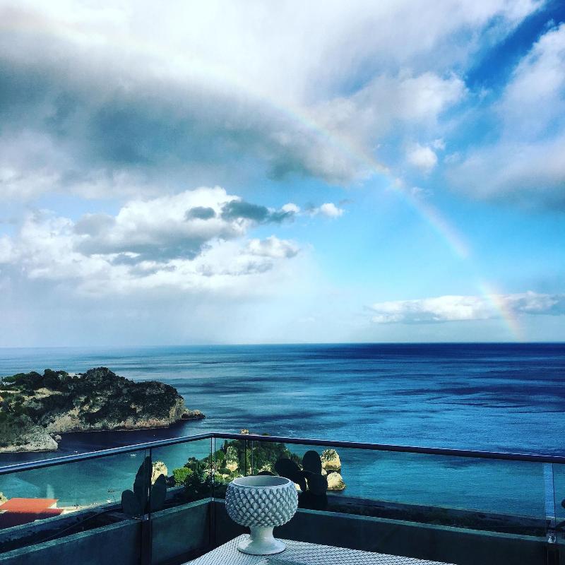 Maison Blanche Luxury B&B Taormina - Oda