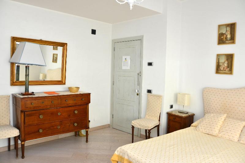 Maison Blanche Luxury B&B Taormina - Oda