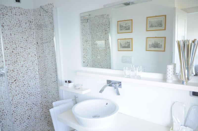 Maison Blanche Luxury B&B Taormina - Oda