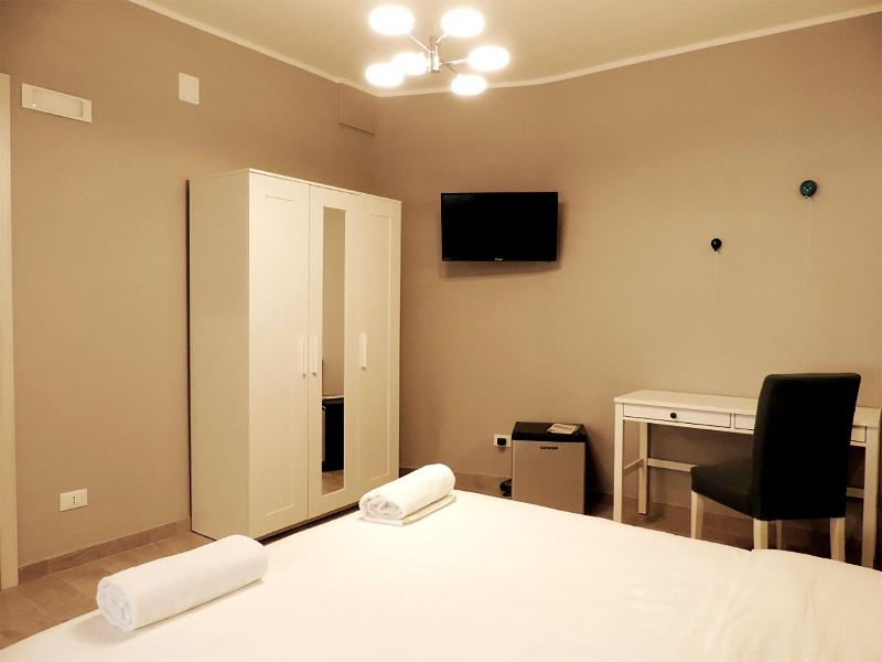 Pretty Tiburtina Room - Oda