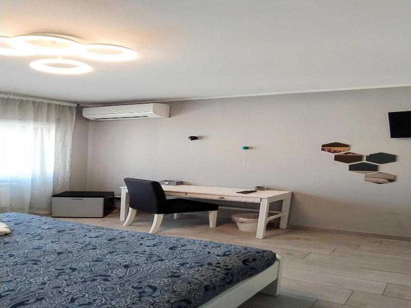 Pretty Tiburtina Room - Oda