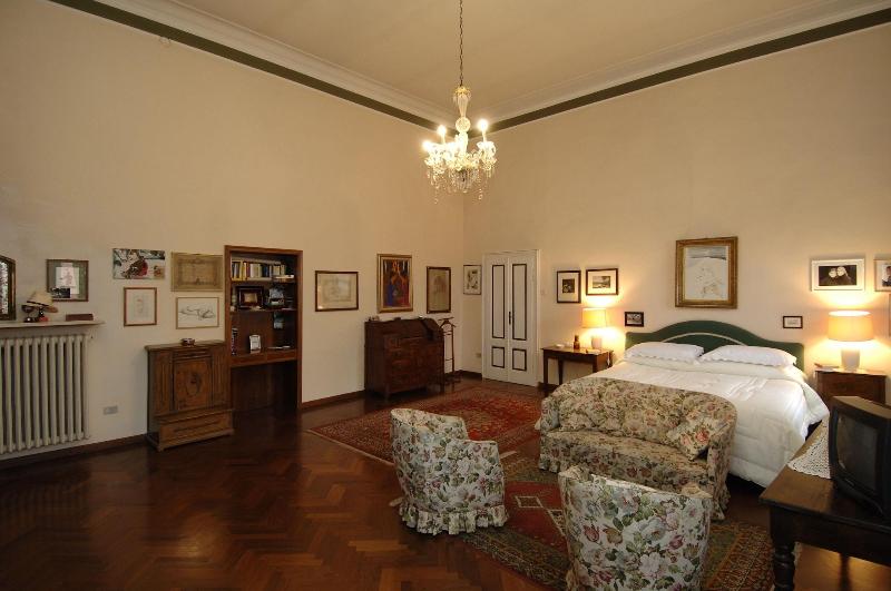 Palazzo Arrivabene B&B - Oda