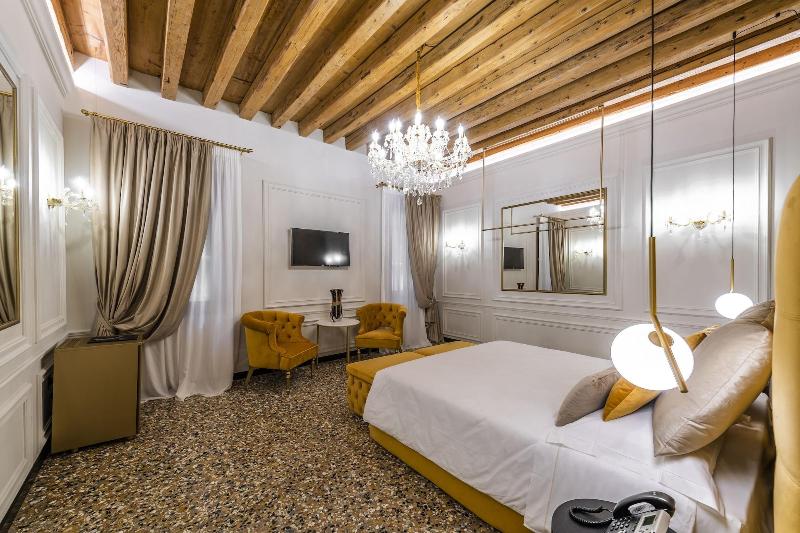 San Maurizio Luxury Suites - Oda