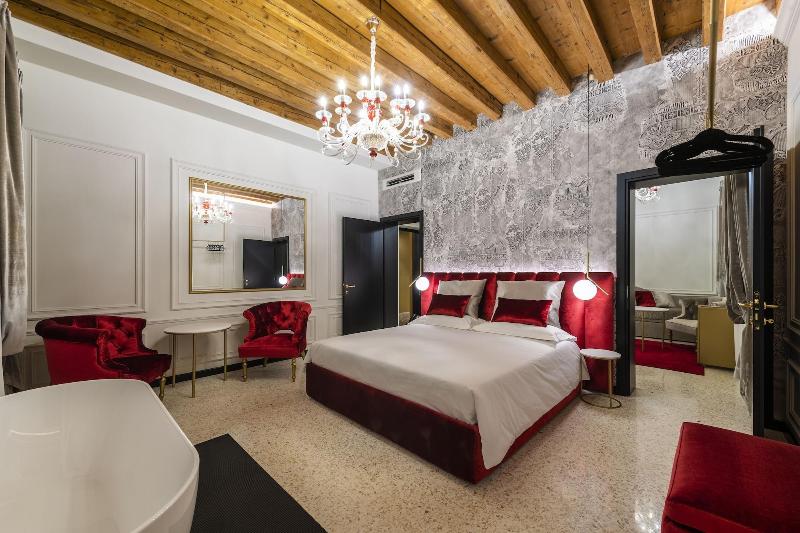 San Maurizio Luxury Suites - Oda