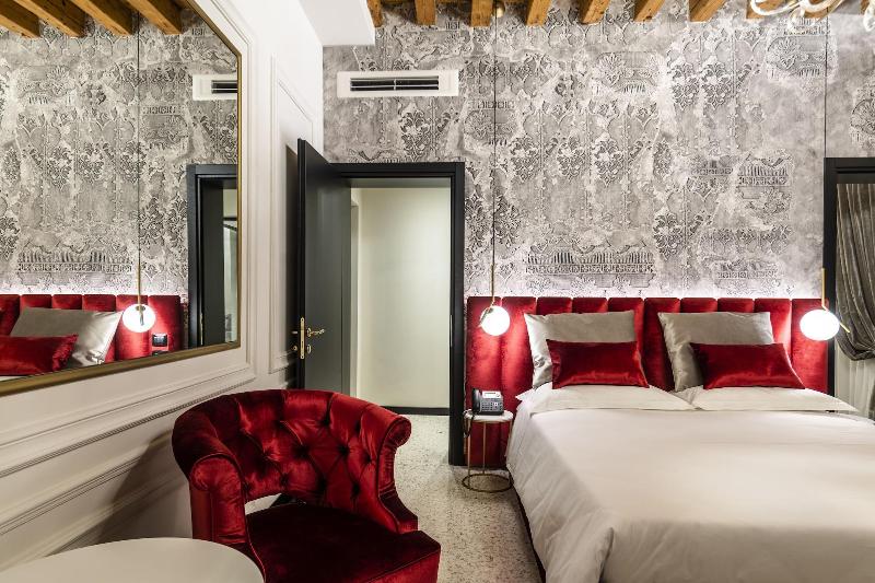 San Maurizio Luxury Suites - Oda