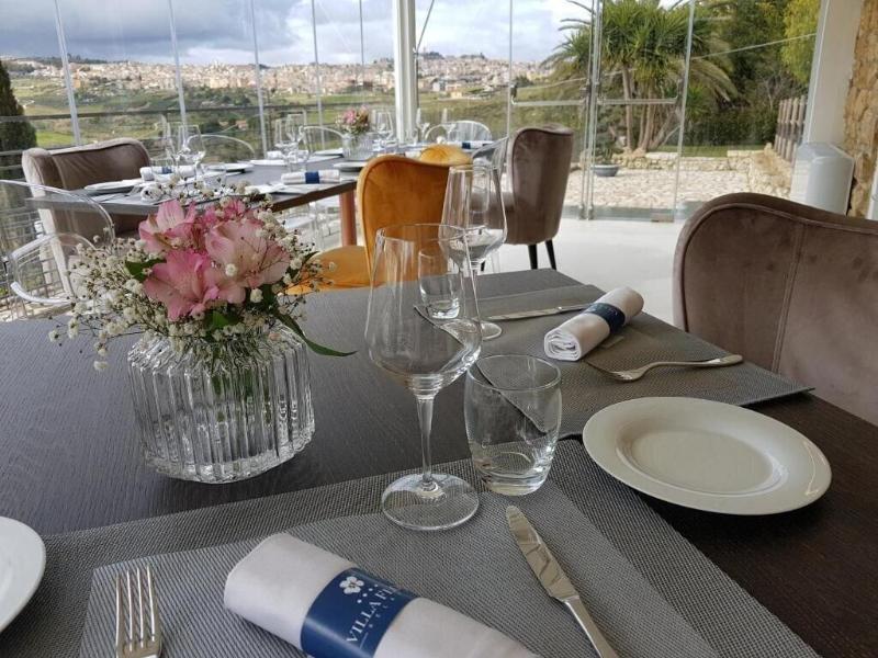 Hotel Villa Flora Relais - Restoran