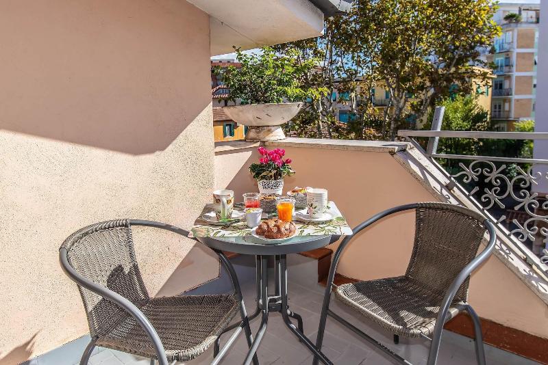 Plaza Rooms Ciampino - Teras