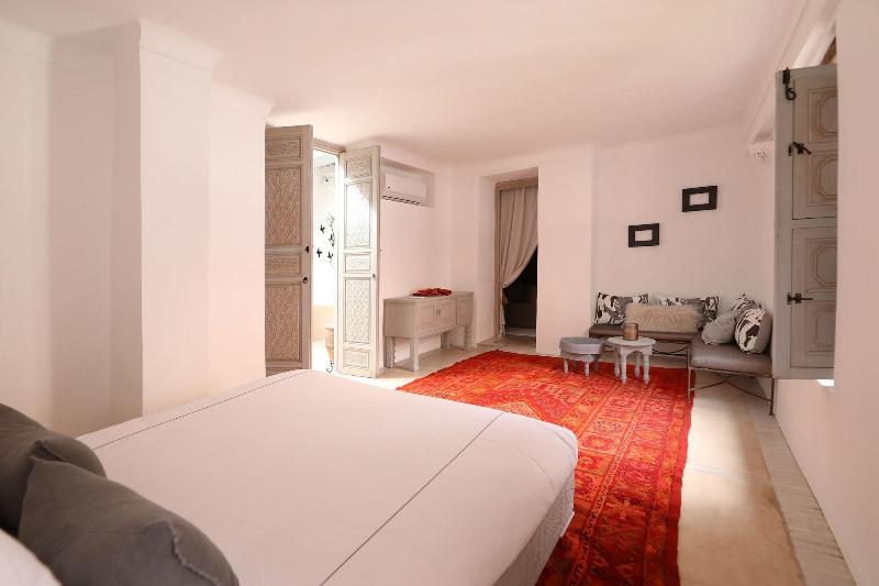 Riad Les Hirondelles Boutique Hotel - Oda