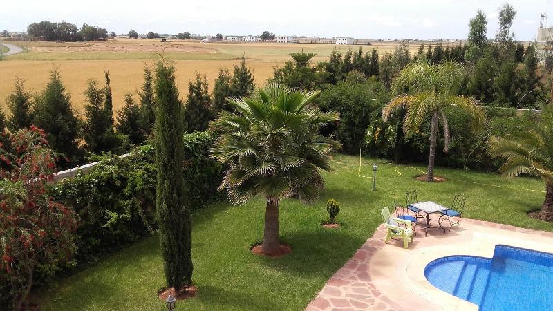 Riad Tanjil - Oda