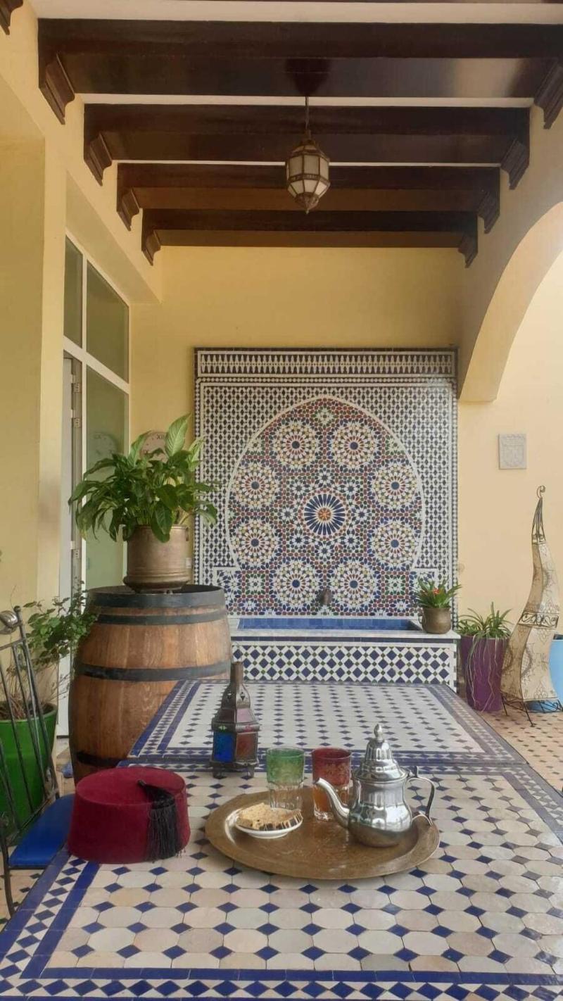 Riad Tanjil - Oda