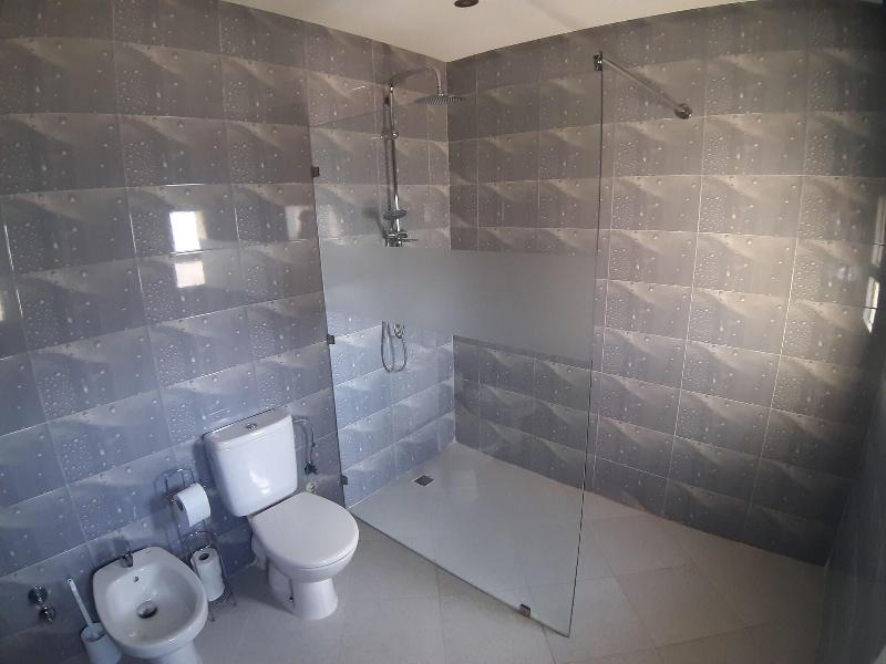 Riad Tanjil - Oda