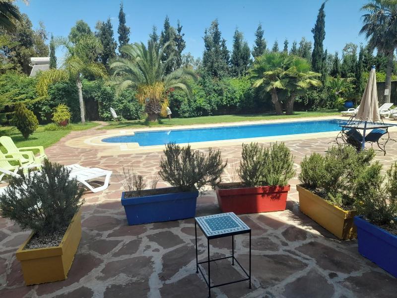 Riad Tanjil - Oda