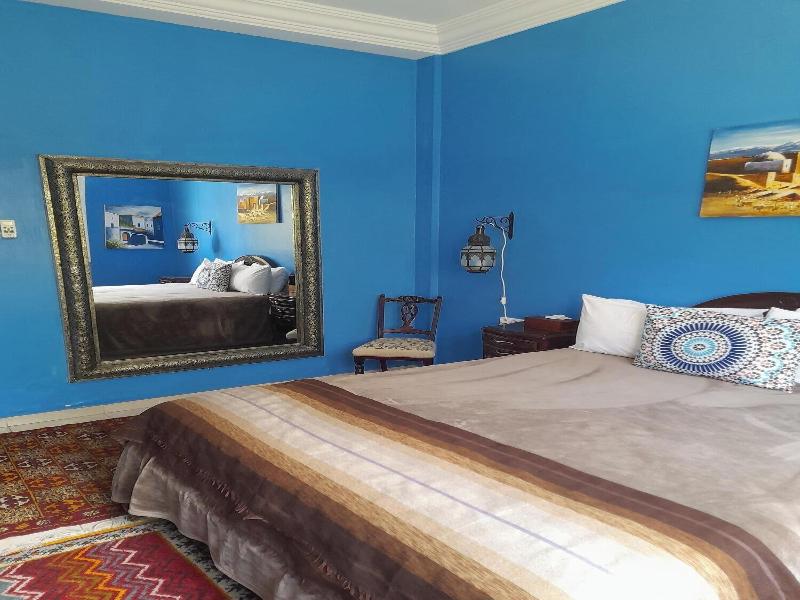 Riad Tanjil - Oda