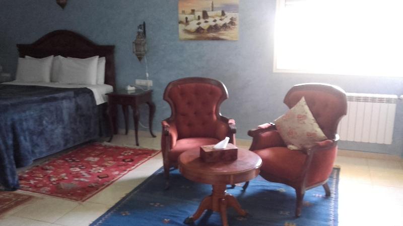 Riad Tanjil - Oda