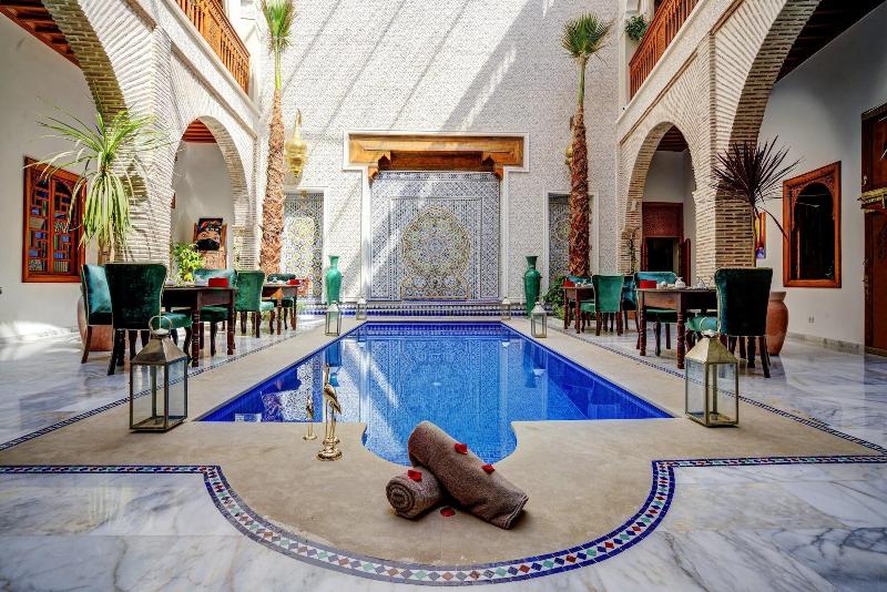 Riad Janate - Aktivite