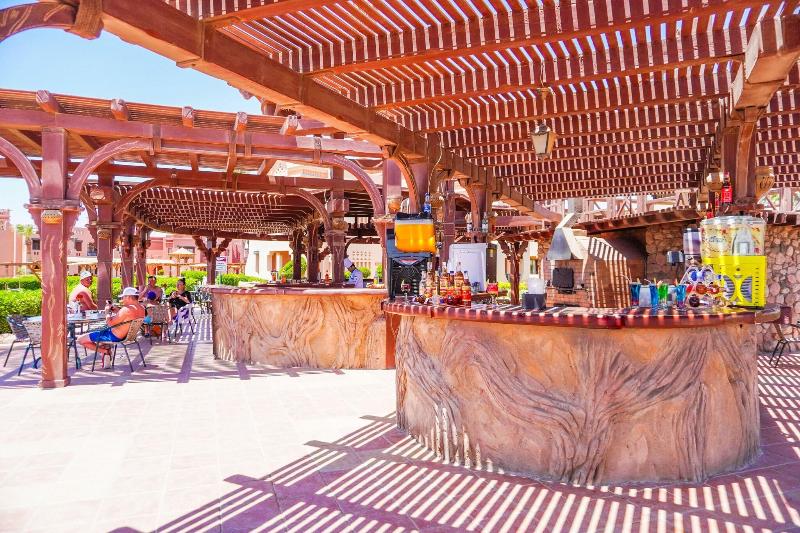 Charmillion Sea Life Resort - Bar