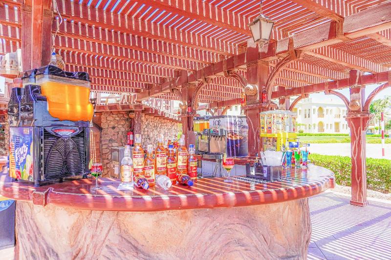 Charmillion Sea Life Resort - Bar
