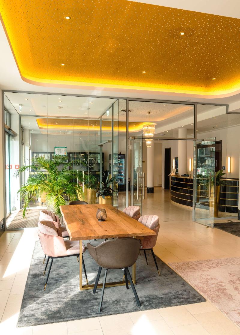 Gold Palais Hotel - Lobi