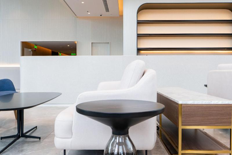 Arbour Hotel And Residence - Lobi