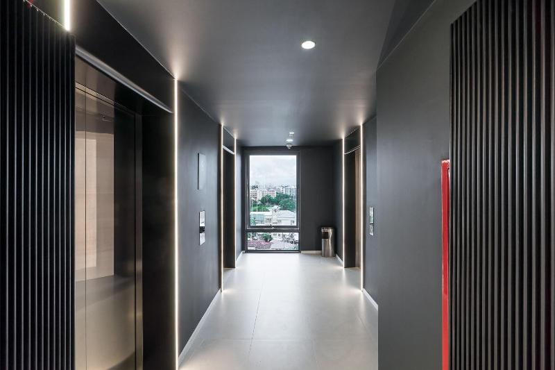 Arbour Hotel And Residence - Lobi