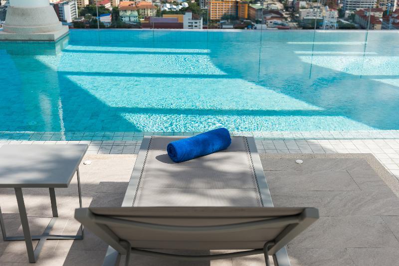 Arbour Hotel And Residence - Havuz