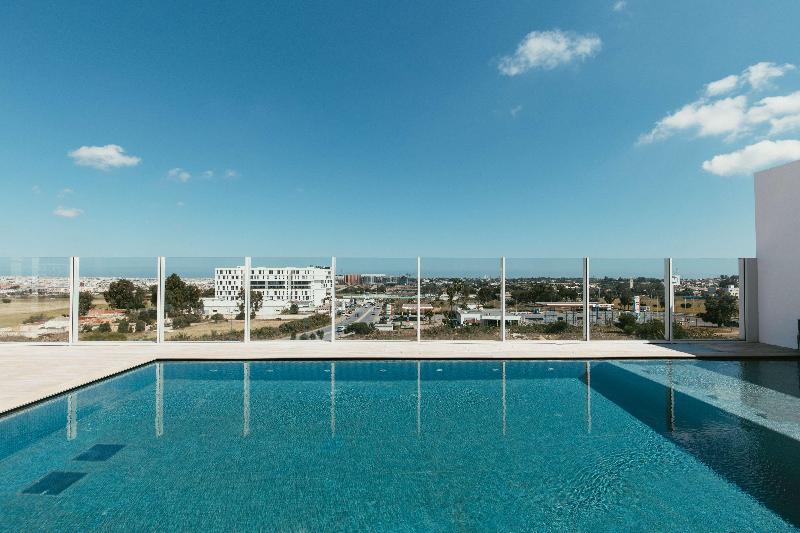Hilton Garden Inn Casablanca Sud - Havuz