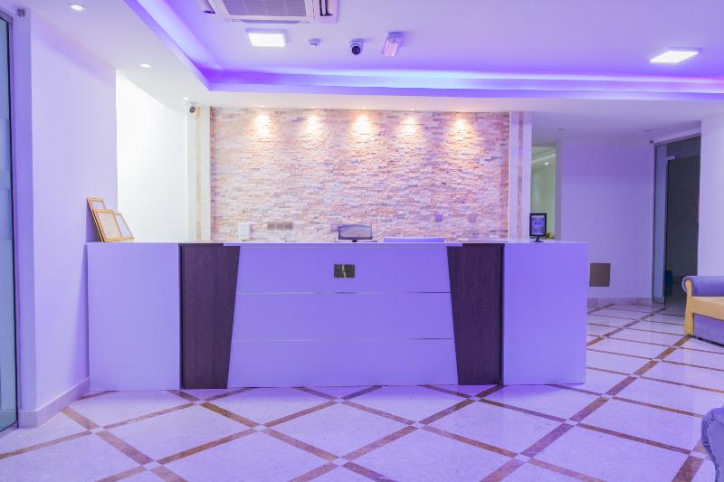 OYO 106 Muscat Grand Hotel Apartment - Lobi