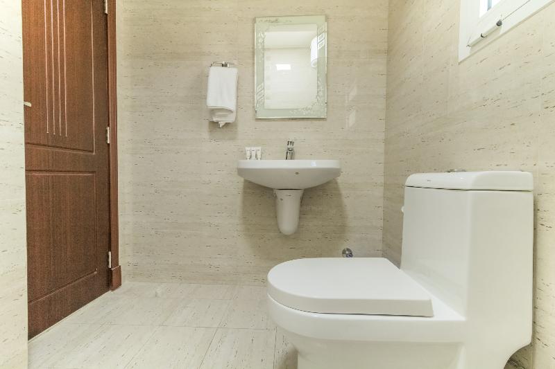 OYO 106 Muscat Grand Hotel Apartment - Oda
